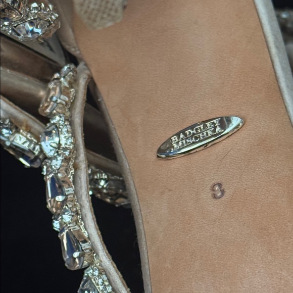 BADGLEY MISCHKA Satin Heels - Picture 5 of 9